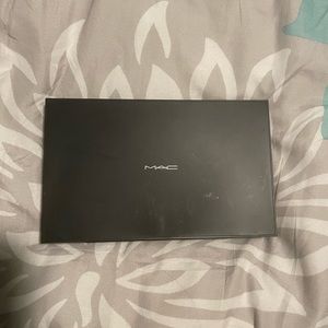 Mac double sided eyeshadow palette